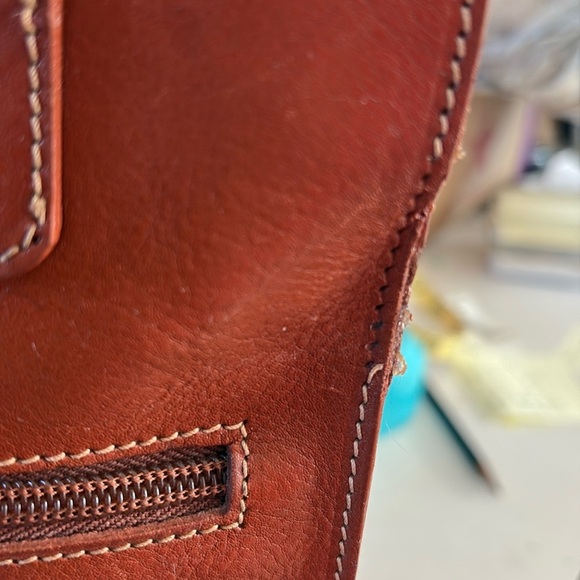 Laura Leigh Ltd Leather book bag shoulder bag.  Sick smooth, leather brown Vinta - Picture 17 of 17